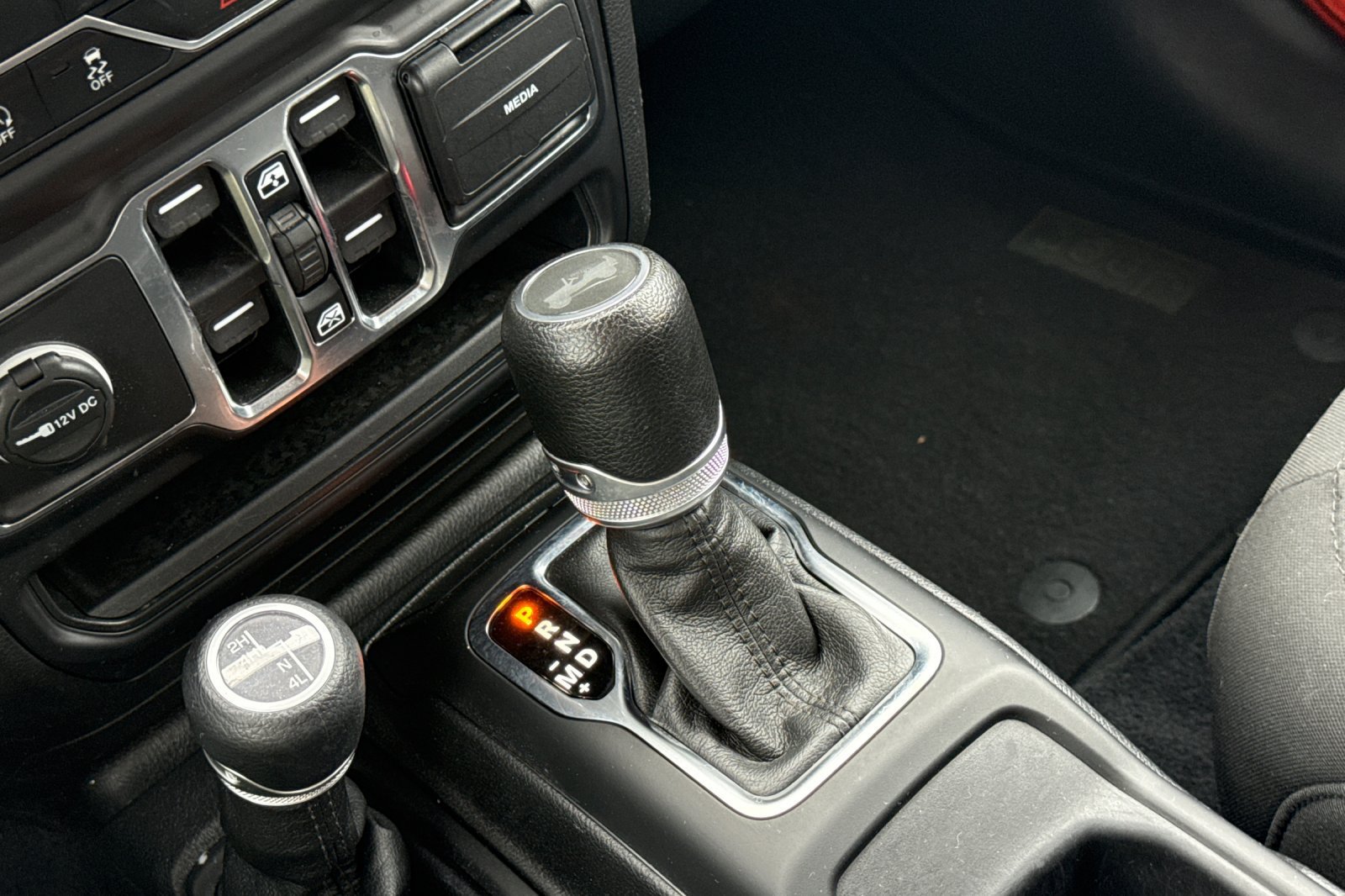 Used 2023 Jeep Wrangler Unlimited Sport AWD/4WD image 24
