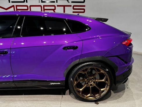 Used 2024 Lamborghini Urus Performante AWD/4WD image 6