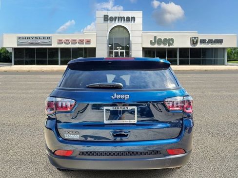 Certified 2026 Jeep Compass Latitude AWD/4WD image 7