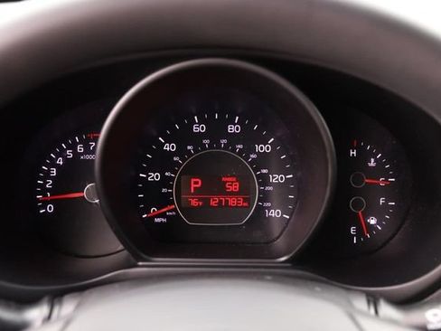 Used 2018 Kia Soul + FWD image 13
