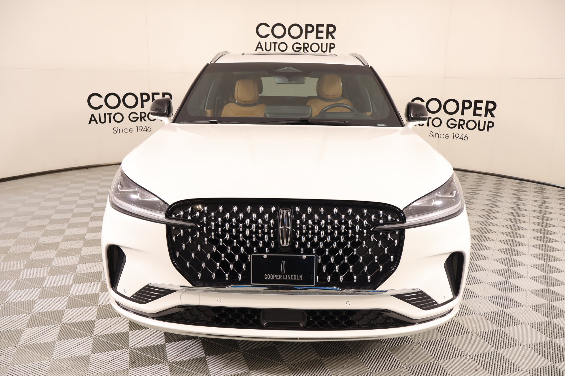 Certified 2025 Lincoln Aviator Black Label AWD/4WD image 9