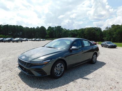 New 2025 Hyundai Elantra Blue