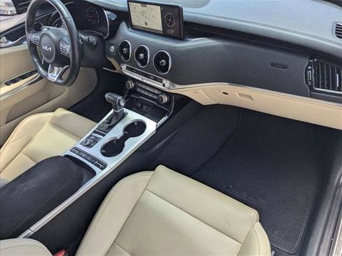 Used 2022 Kia Stinger GT1 image 20
