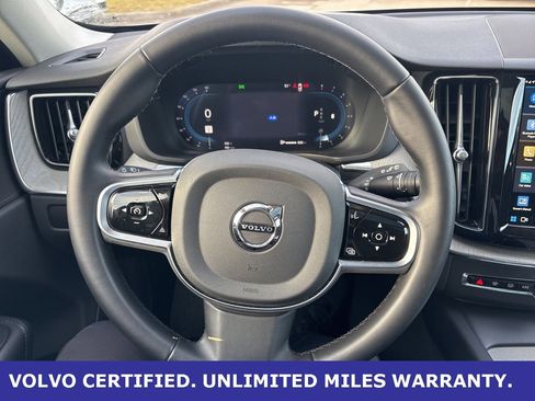 Certified 2025 Volvo XC60 B5 Plus image 23