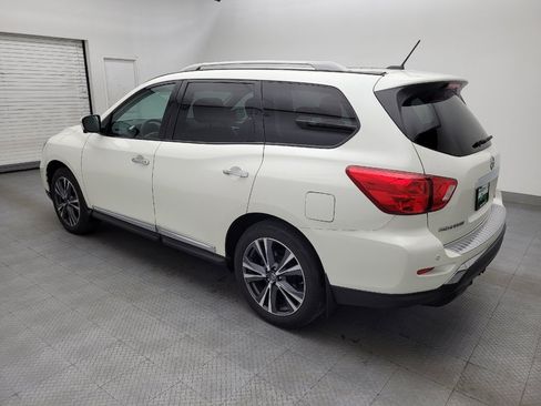 Used 2017 Nissan Pathfinder Platinum w/ Family Entertainment Package AWD/4WD image 3
