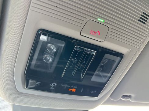 Used 2024 Volkswagen Atlas Peak Edition SEL image 35