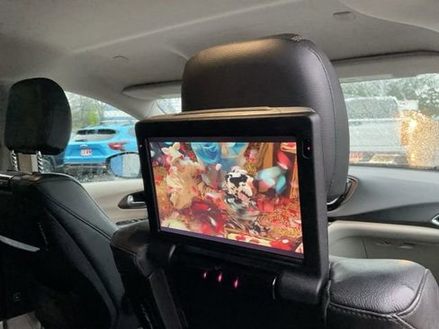 Used 2017 Chrysler Pacifica Touring-L Plus image 10