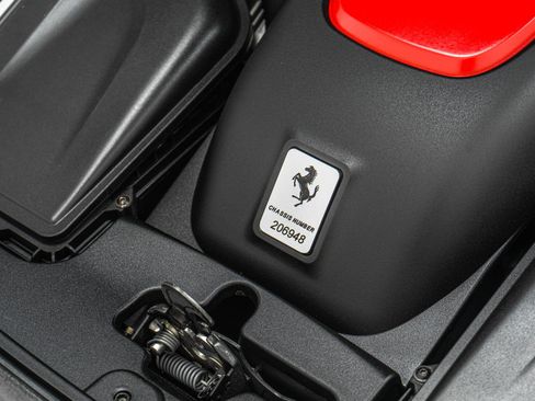 Used 2015 Ferrari FF image 41