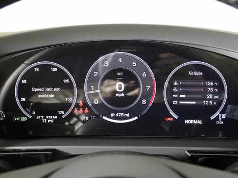 New 2026 Porsche Cayenne image 24