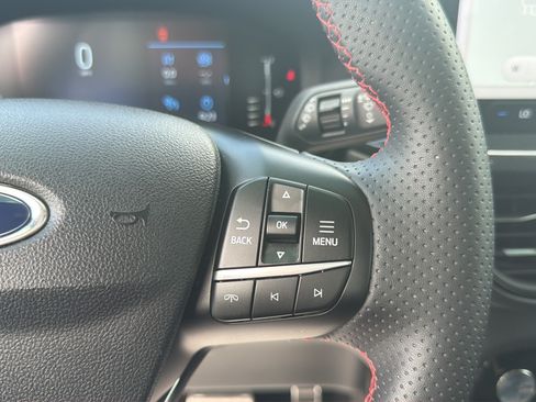 Used 2023 Ford Escape ST-Line w/ Tech Pack #1 FWD image 38