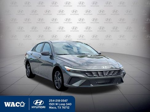 New 2026 Hyundai Elantra Sport image 13