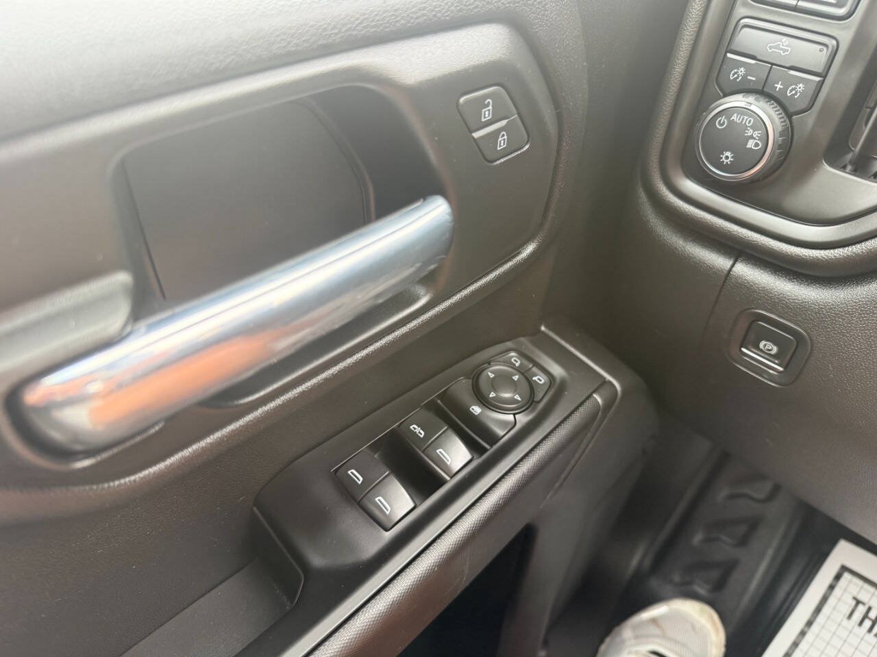 Used 2023 Chevrolet Silverado 1500 W/T w/ Trailering Package AWD/4WD image 19