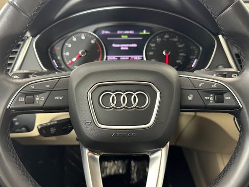 Used 2023 Audi Q5 2.0T Premium w/ Convenience Package image 21