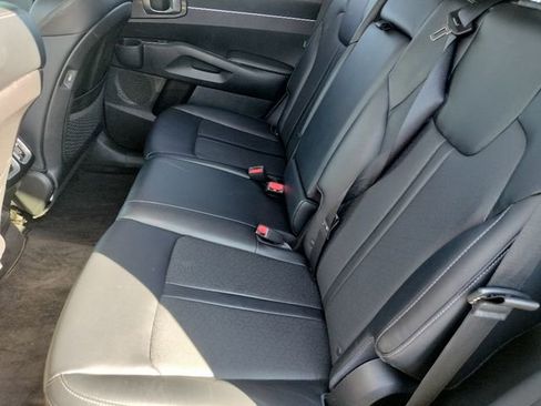 Used 2021 Kia Sorento S image 15