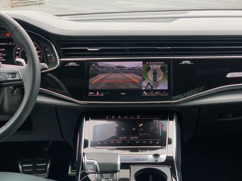 Used 2024 Audi RS Q8 image 61