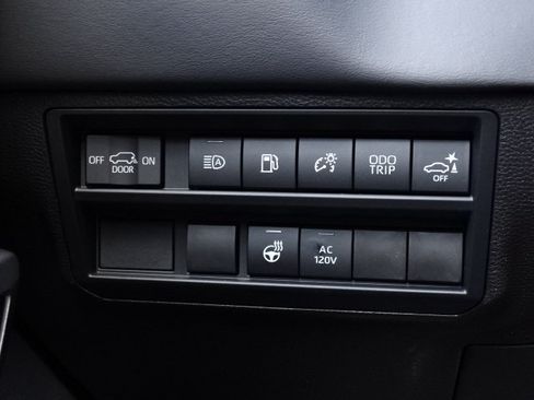 New 2026 Toyota Sequoia Platinum AWD/4WD image 31