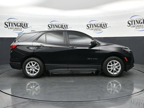 Used 2023 Chevrolet Equinox LS FWD image 10
