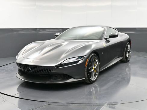 Used 2022 Ferrari Roma image 1