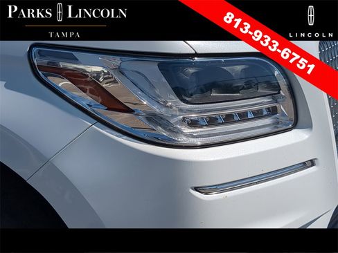 Used 2021 Lincoln Navigator Reserve w/ Luxury Package image 13