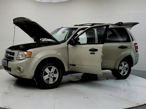 Used 2008 Ford Escape XLT image 11