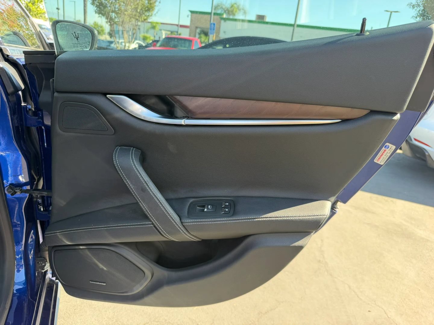 Used 2019 Maserati Ghibli S RWD image 37