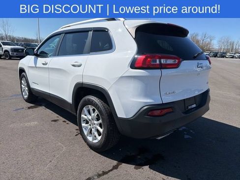 Used 2017 Jeep Cherokee Latitude w/ True North Edition AWD/4WD image 11