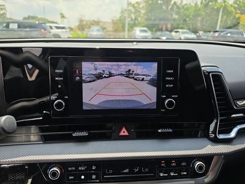 Certified 2023 Kia Sportage LX AWD/4WD image 24
