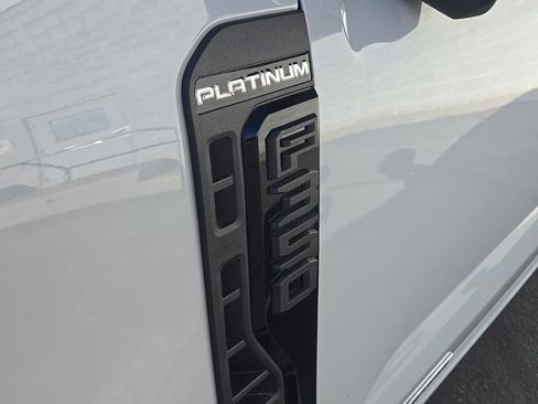 Used 2025 Ford F350 Platinum image 11