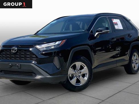 Used 2024 Toyota RAV4 XLE FWD image 1