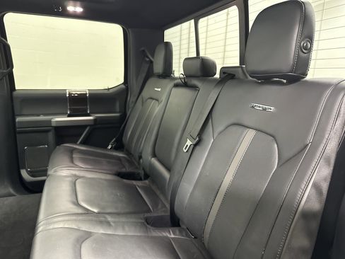Used 2016 Ford F150 Platinum w/ Equipment Group 701A Luxury image 31