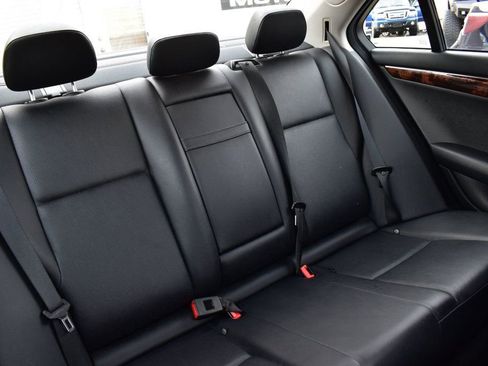 Used 2013 Mercedes-Benz C 300 4MATIC Sedan image 21
