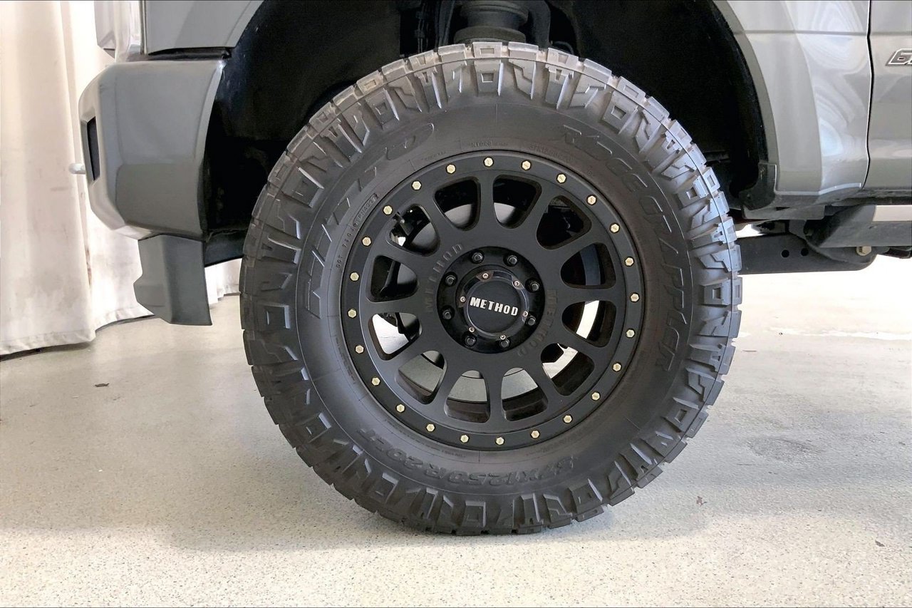 Used 2019 Ford F250 Platinum w/ Platinum Ultimate Package AWD/4WD image 6
