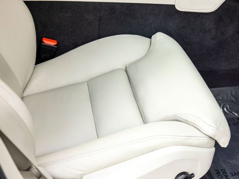 Used 2022 Volvo S60 T8 Inscription w/ Advanced Package image 28