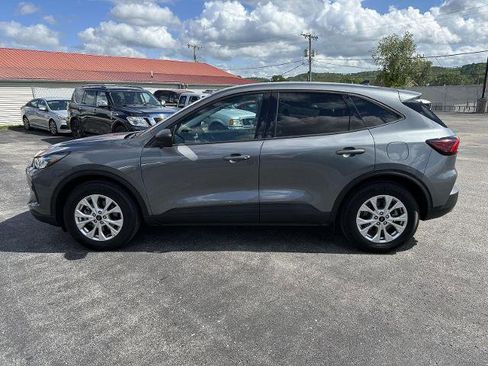 Certified 2025 Ford Escape Active FWD image 3