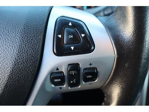 Used 2014 Ford Edge SEL image 12