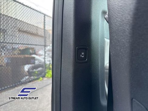 Used 2024 Kia Carnival SX image 31