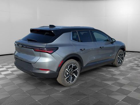 New 2026 Chevrolet Equinox EV LT image 7