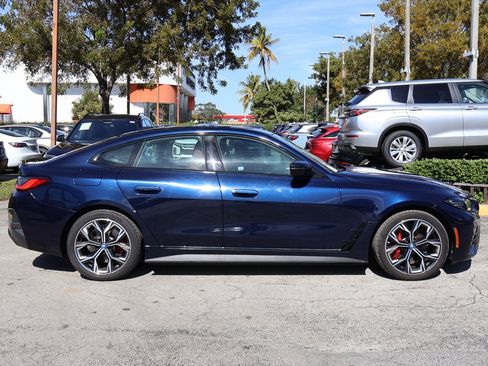 Used 2023 BMW i4 eDrive40 w/ M Sport Package image 21