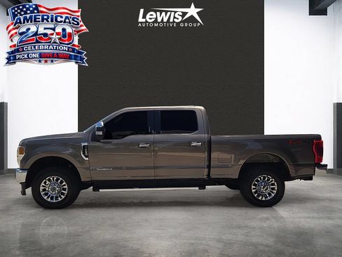 Used 2022 Ford F250 Lariat w/ Chrome Package AWD/4WD image 2