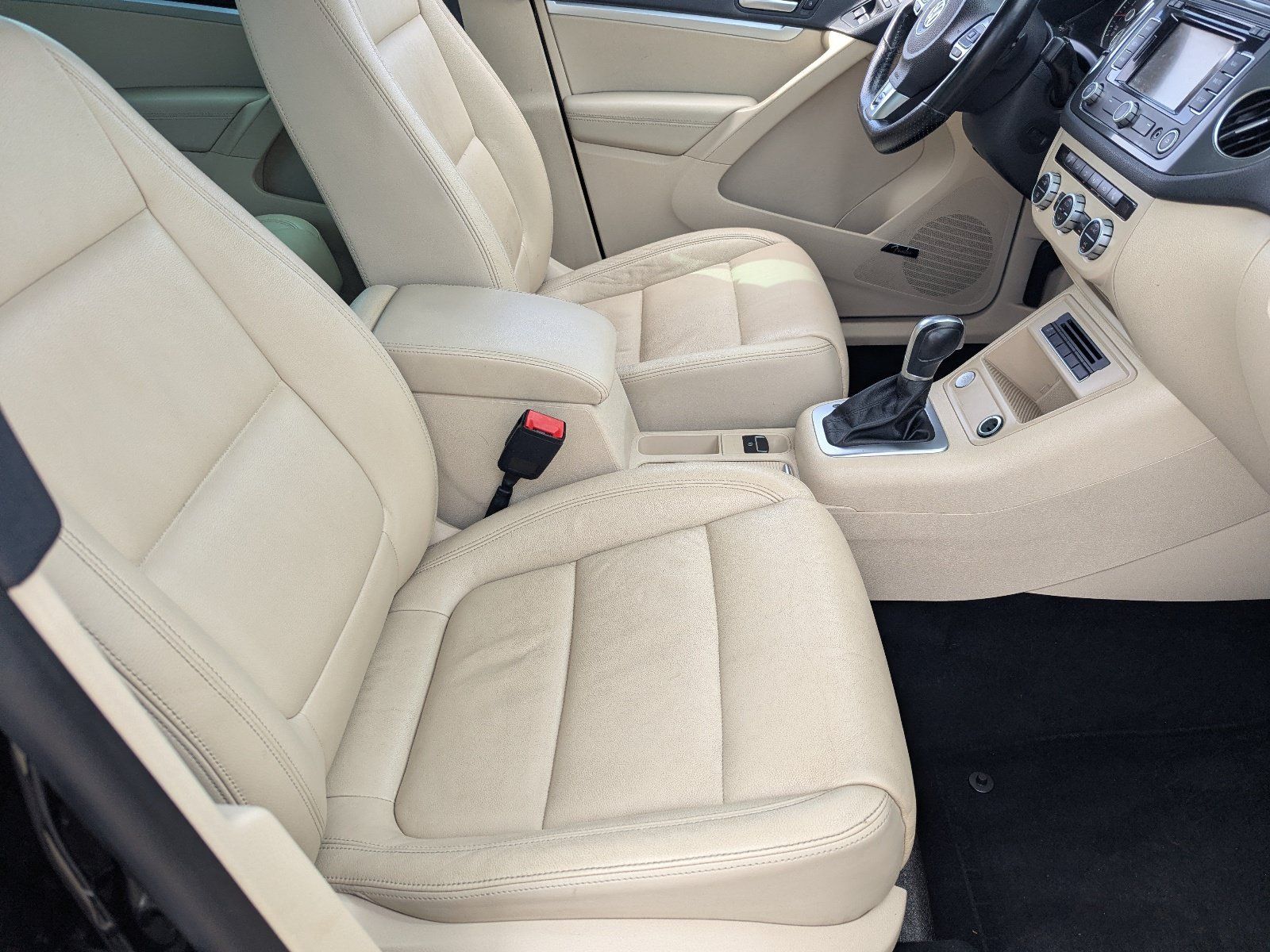 Used 2015 Volkswagen Tiguan R-Line AWD/4WD image 11