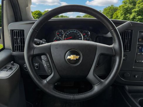 Used 2025 Chevrolet Express 2500 w/ Driver Convenience Package RWD image 9
