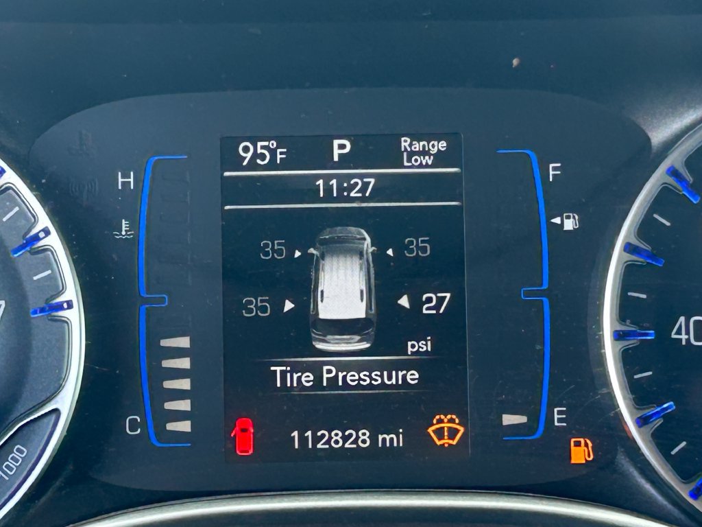 Used 2018 Chrysler Pacifica Touring-L FWD image 22