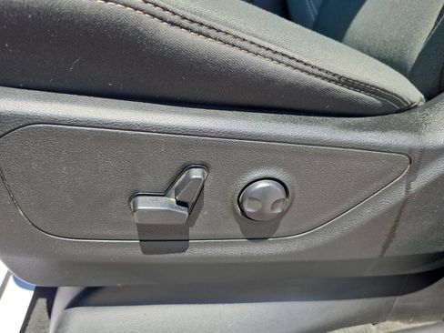 Used 2023 RAM 1500 Big Horn AWD/4WD image 19