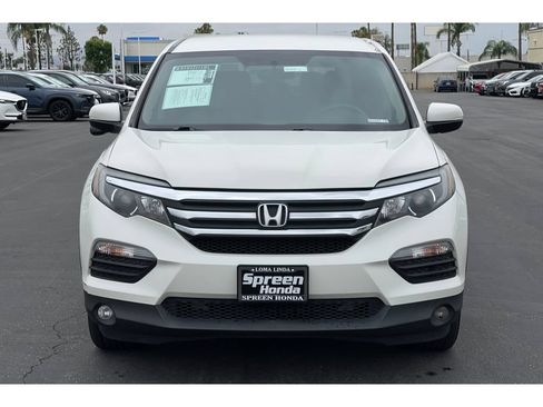 Certified 2018 Honda Pilot EX image 9