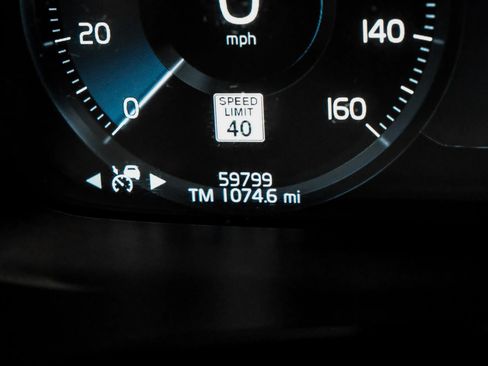 Used 2017 Volvo S90 T6 Inscription w/ Vision Package AWD/4WD image 16