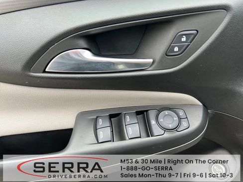 Used 2025 Buick Envista Preferred FWD image 19