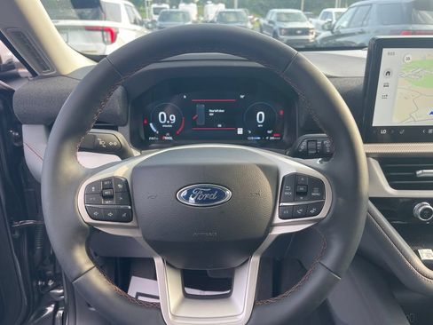 New 2026 Ford Explorer Active w/ Active Comfort Package RWD image 18