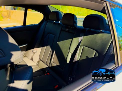 Used 2020 BMW 330i Sedan w/ Premium Package image 13