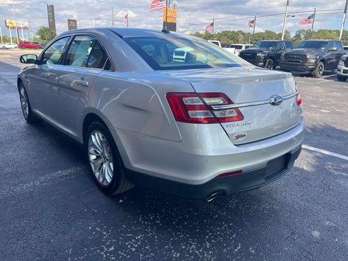 Used 2018 Ford Taurus Limited FWD image 21