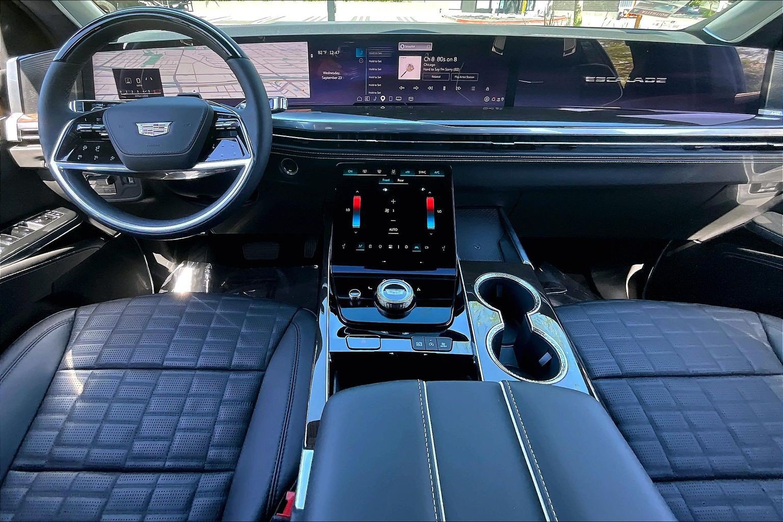 New 2026 Cadillac Escalade Platinum Sport AWD/4WD image 7